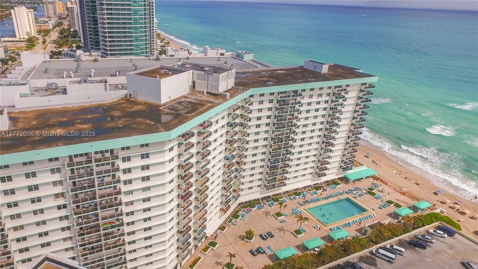 3725 Ocean Dr PH18 photo 24