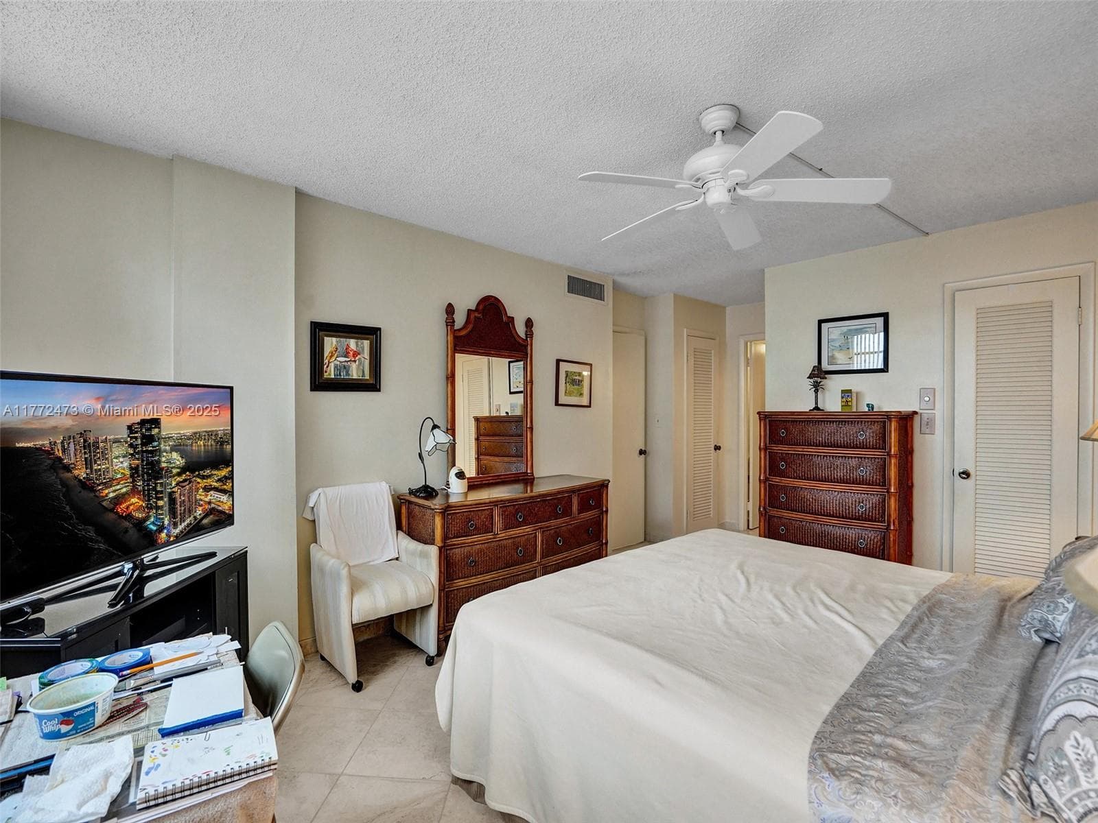 3113 S Ocean Dr 710 photo 6