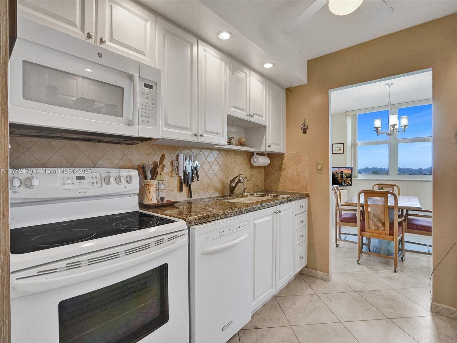 3113 S Ocean Dr 710 photo 17