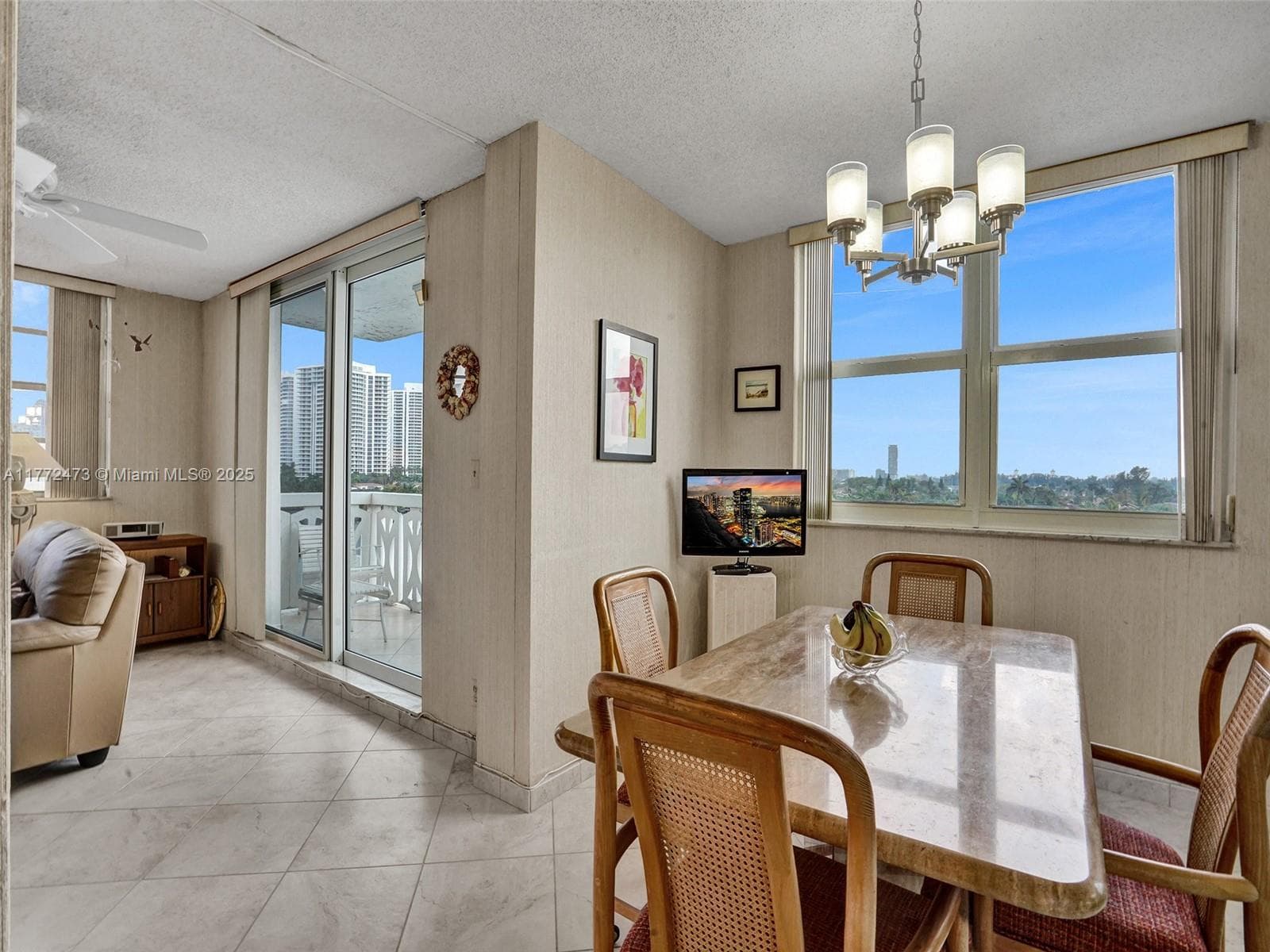 3113 S Ocean Dr 710 photo 24