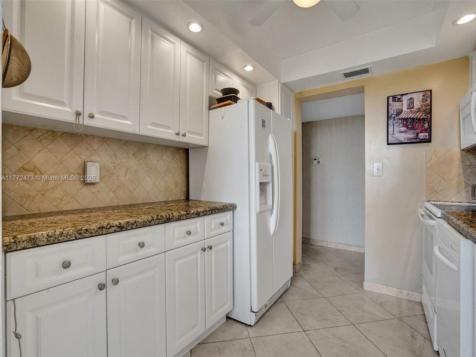 3113 S Ocean Dr 710 photo 14