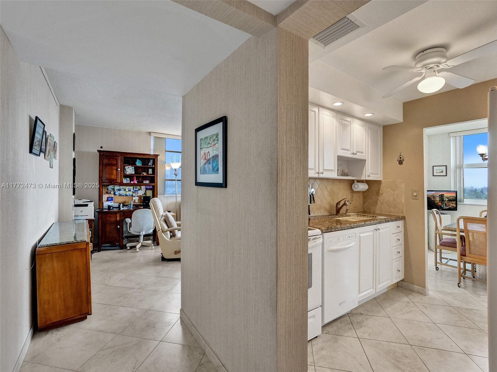 3113 S Ocean Dr 710 photo 19