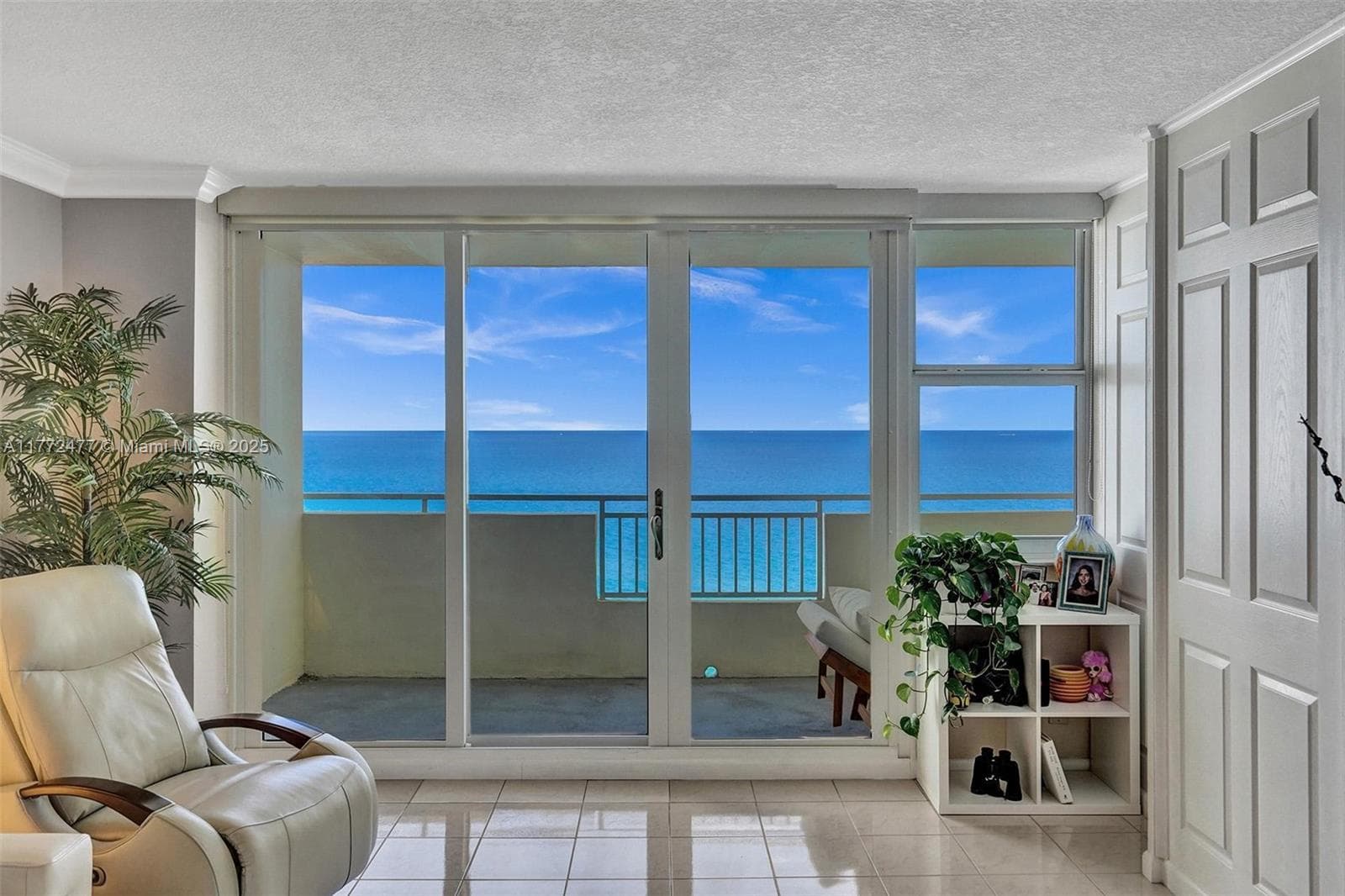 3180 S Ocean Dr 1504 photo 3