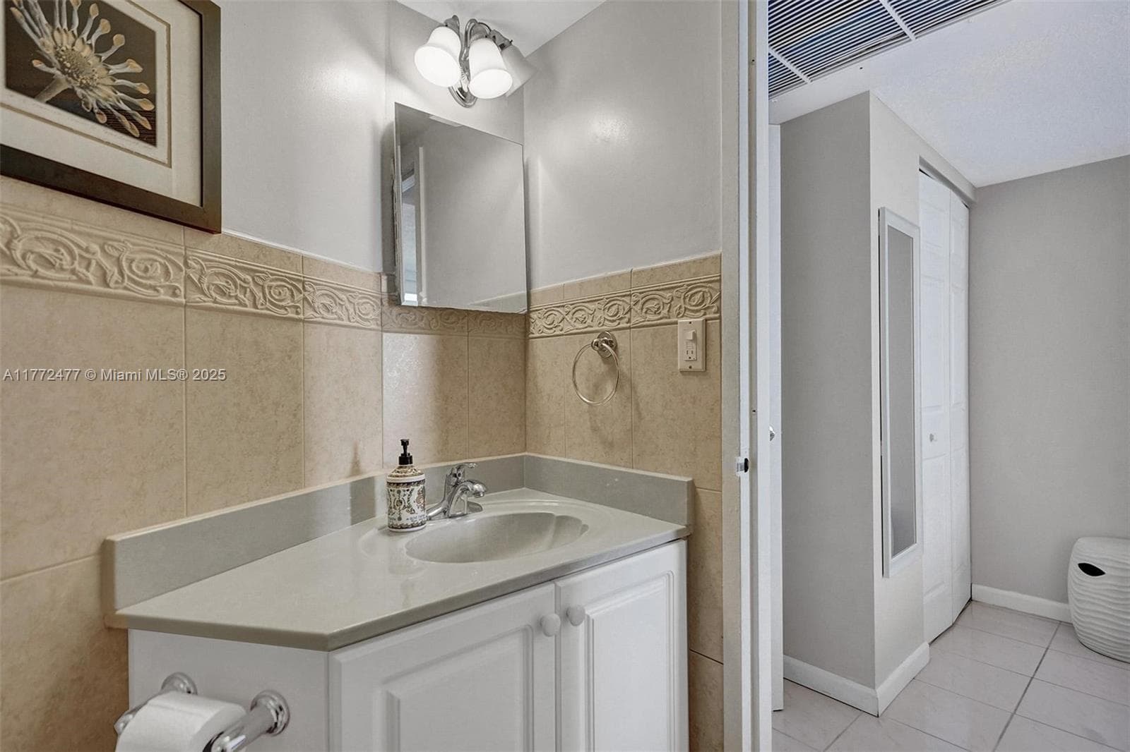 3180 S Ocean Dr 1504 photo 14