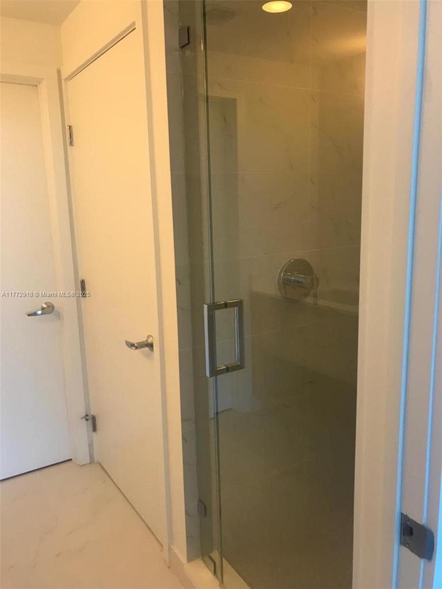 16385 Biscayne Blvd Unit 1902 photo 6