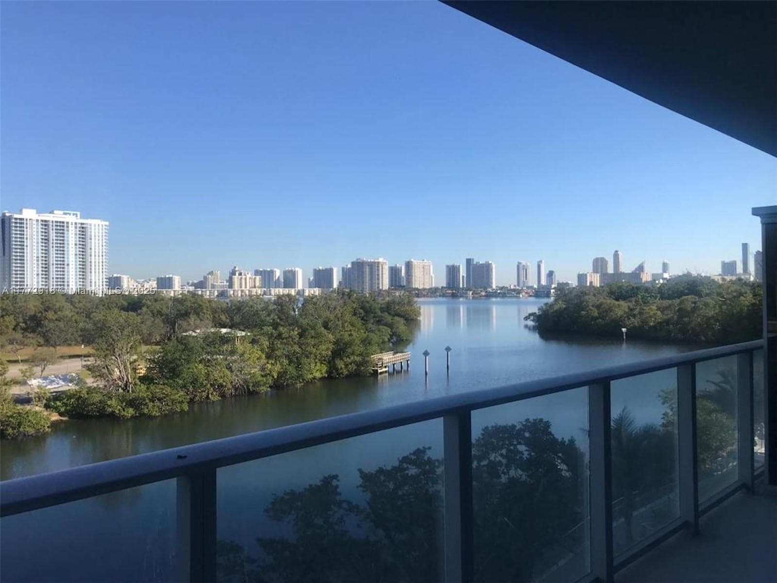 16385 Biscayne Blvd Unit 1902 photo 1