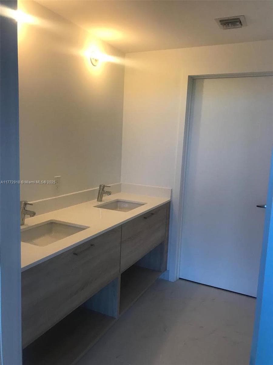 16385 Biscayne Blvd Unit 1902 photo 5