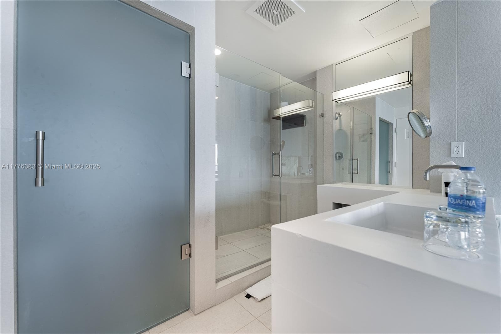 3101 Bayshore Dr 603 photo 12