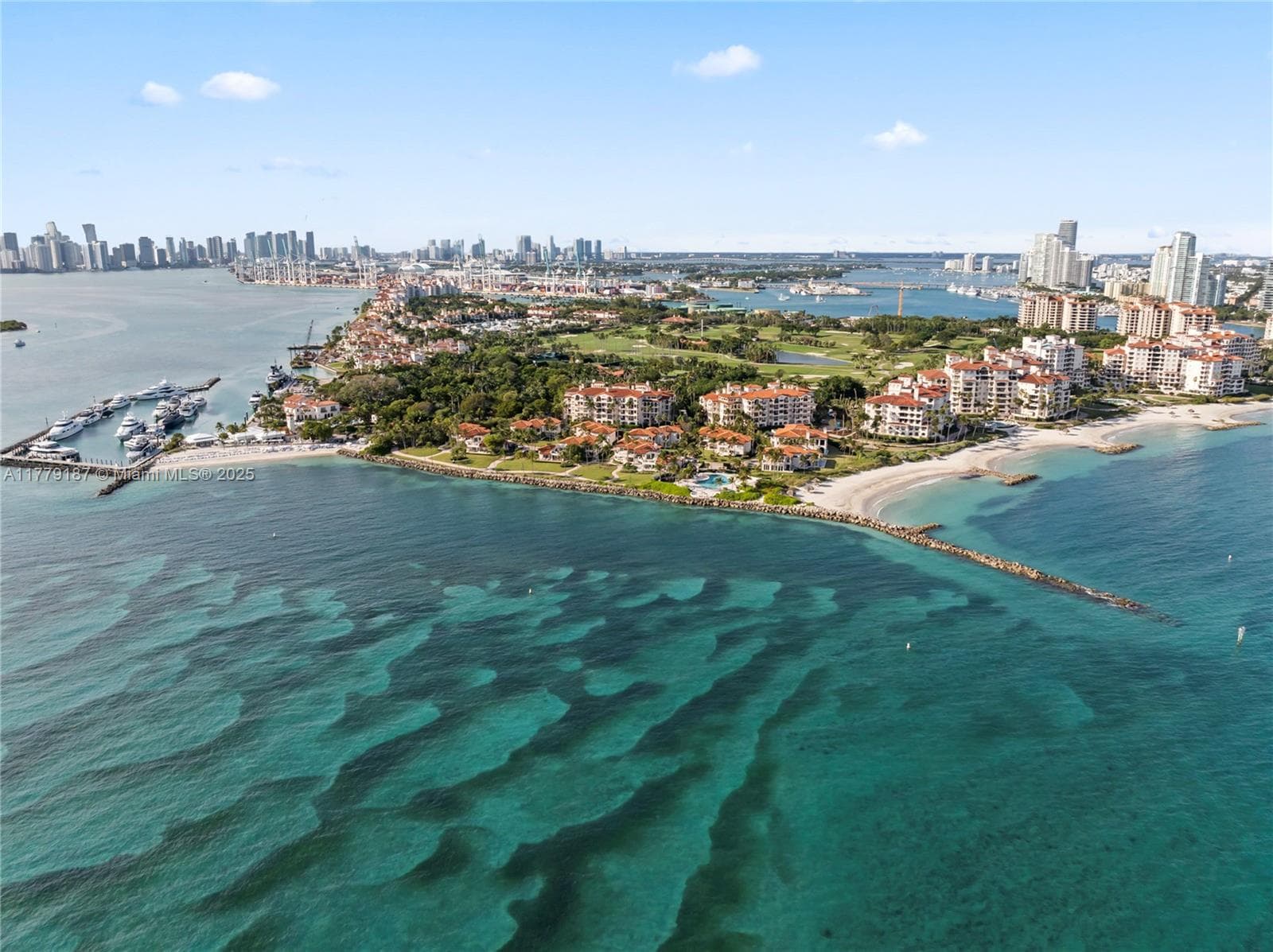 19133 Fisher Island Dr 19133 photo 3