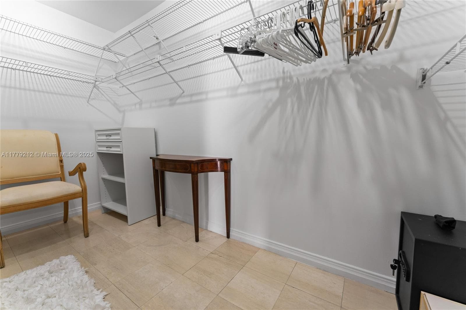 19112 Fisher Island Dr 19112 photo 15