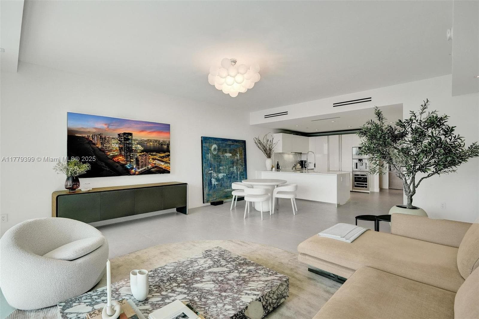 10201 Collins Ave 404 photo 7