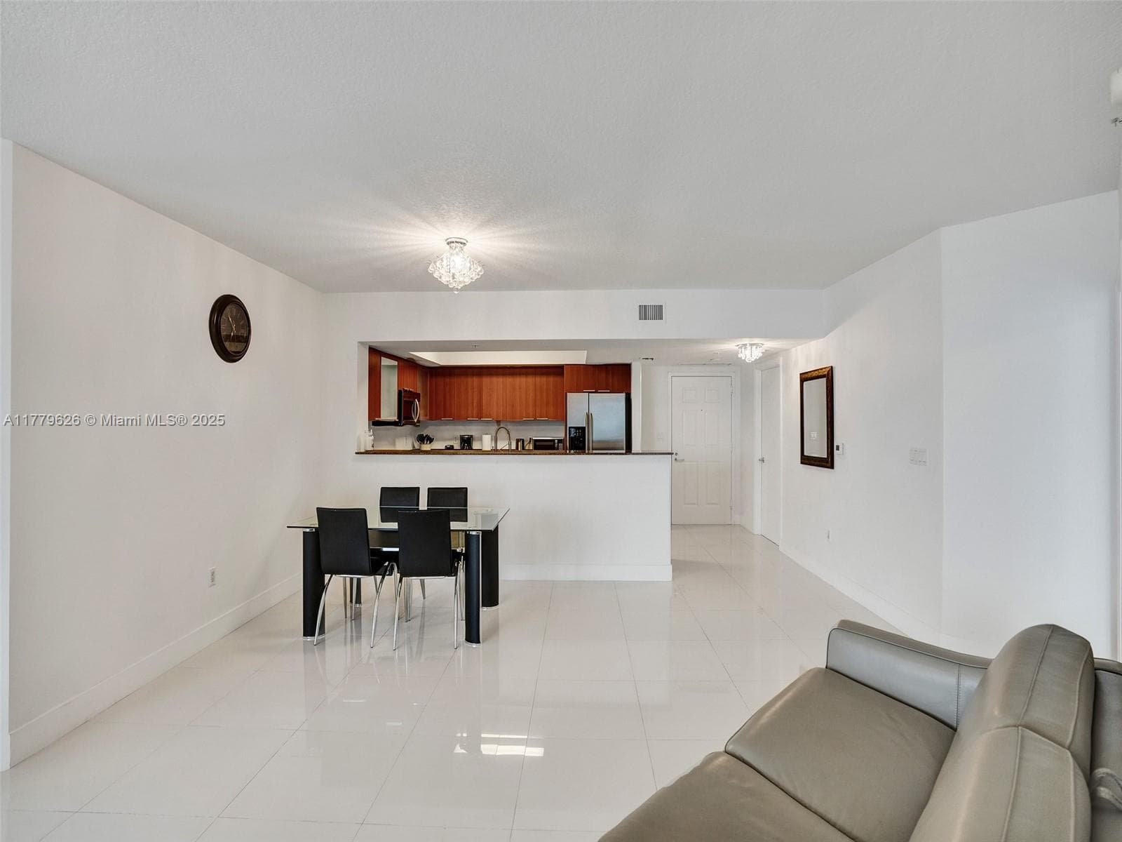 16699 Collins Ave 2305 photo 8