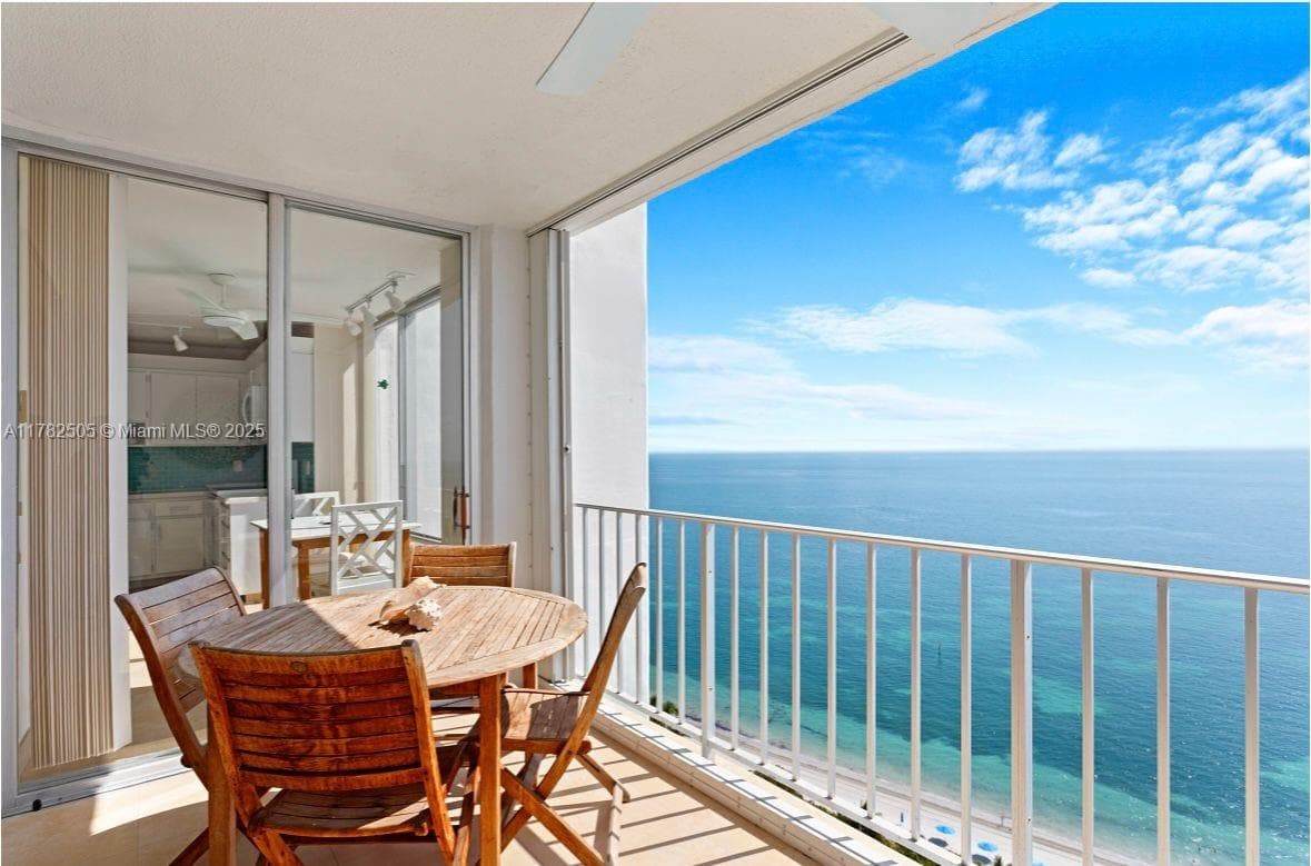 881 Ocean Dr 24C photo 10