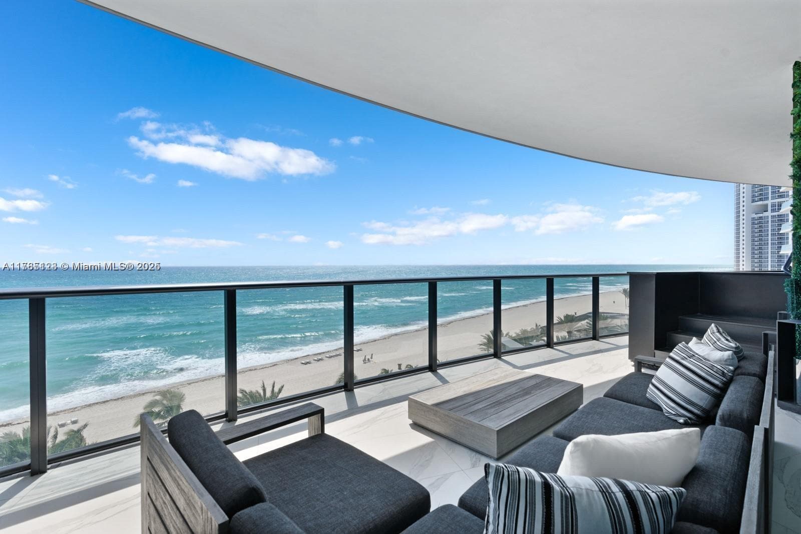 18555 Collins ave 701 photo 6