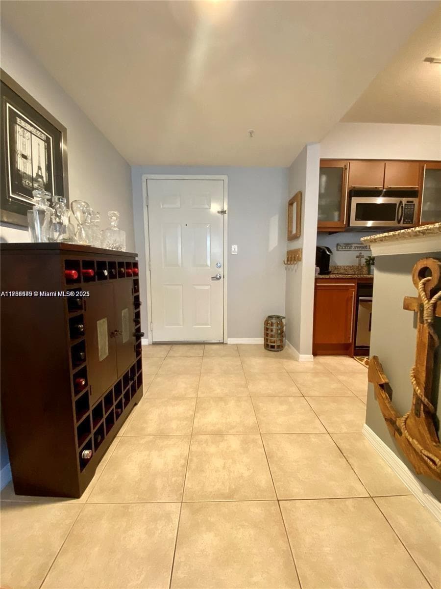 2080 S Ocean Dr 707 photo 15