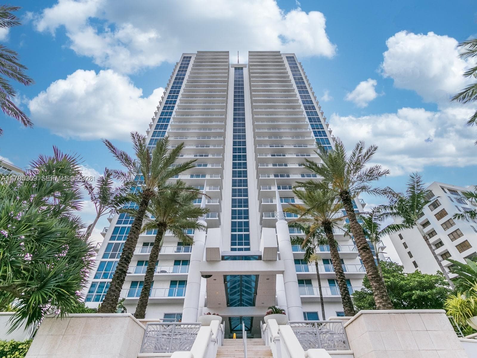 3101 S Ocean Dr 1707 photo 1