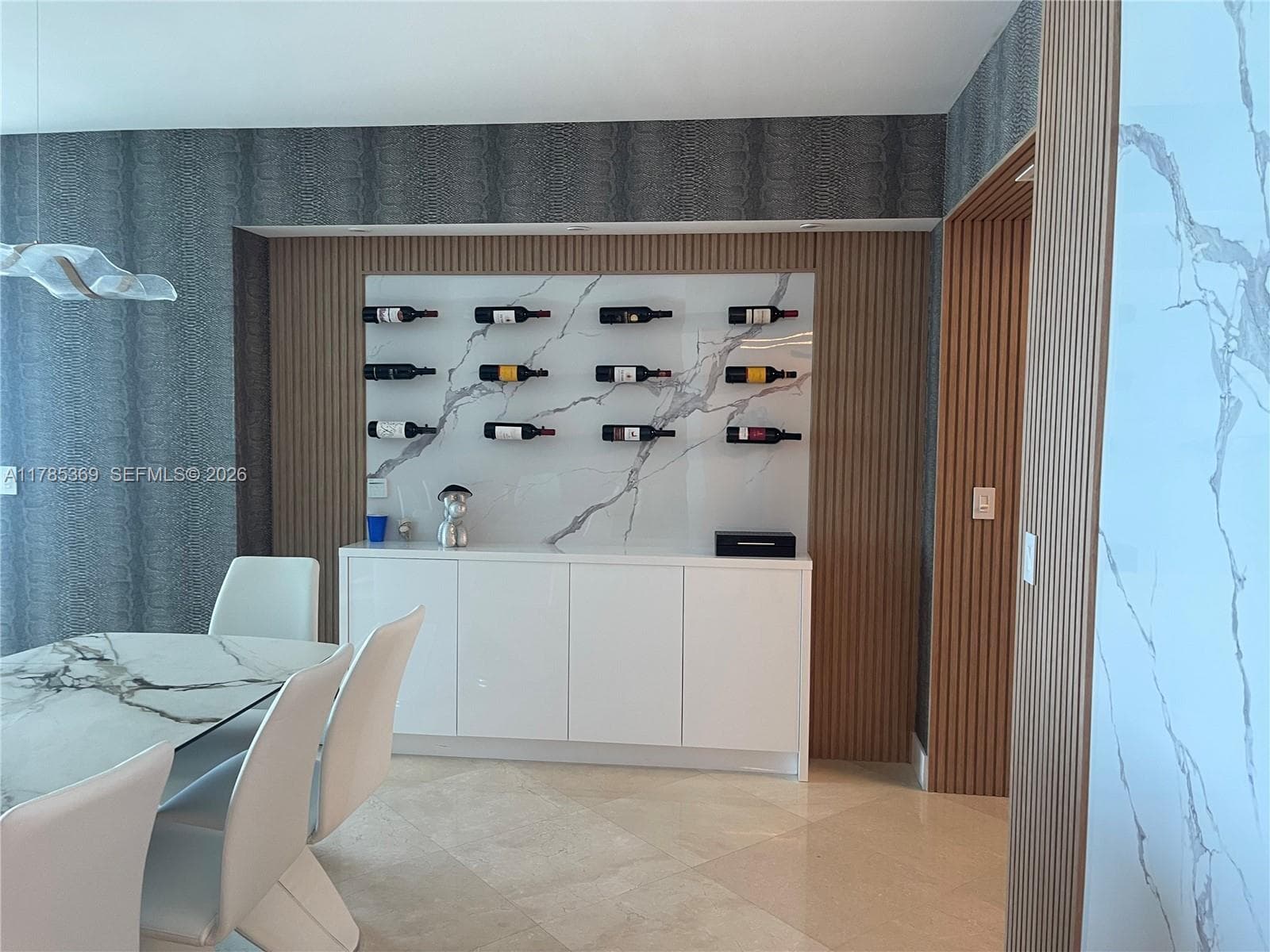 3101 S Ocean Dr 1707 photo 4