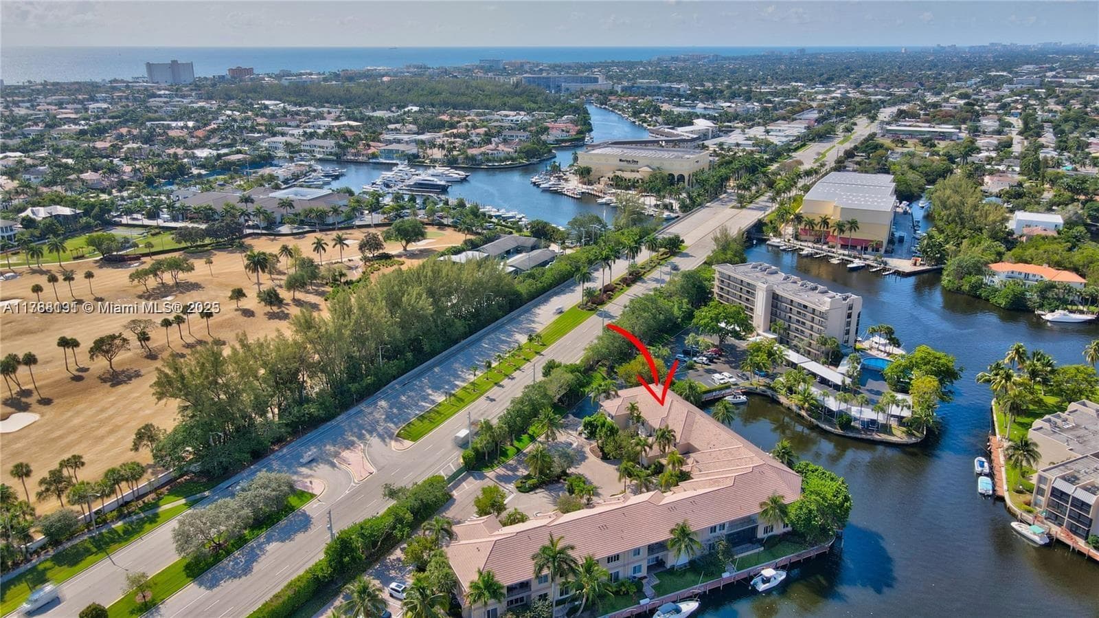 23 Royal Palm Way 16 photo 6