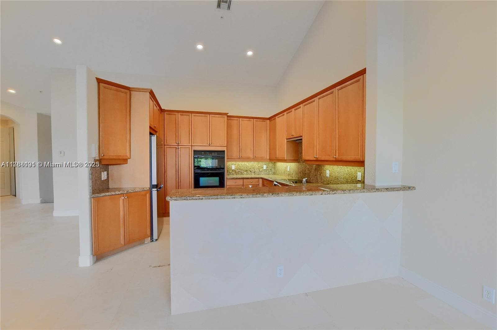 23 Royal Palm Way 16 photo 16