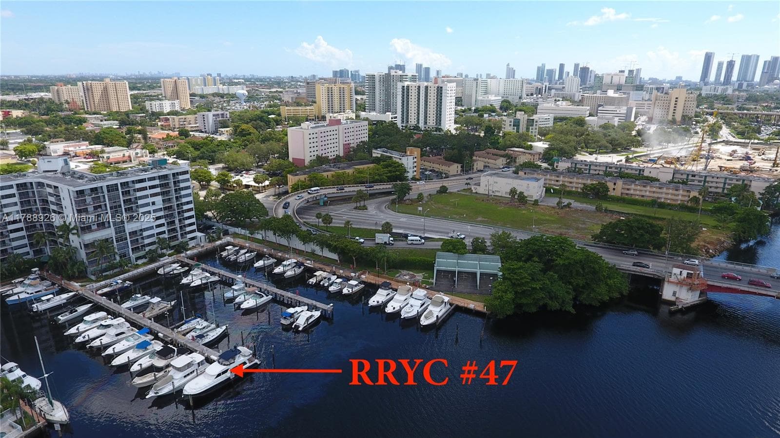 1700 N River Dr photo 2