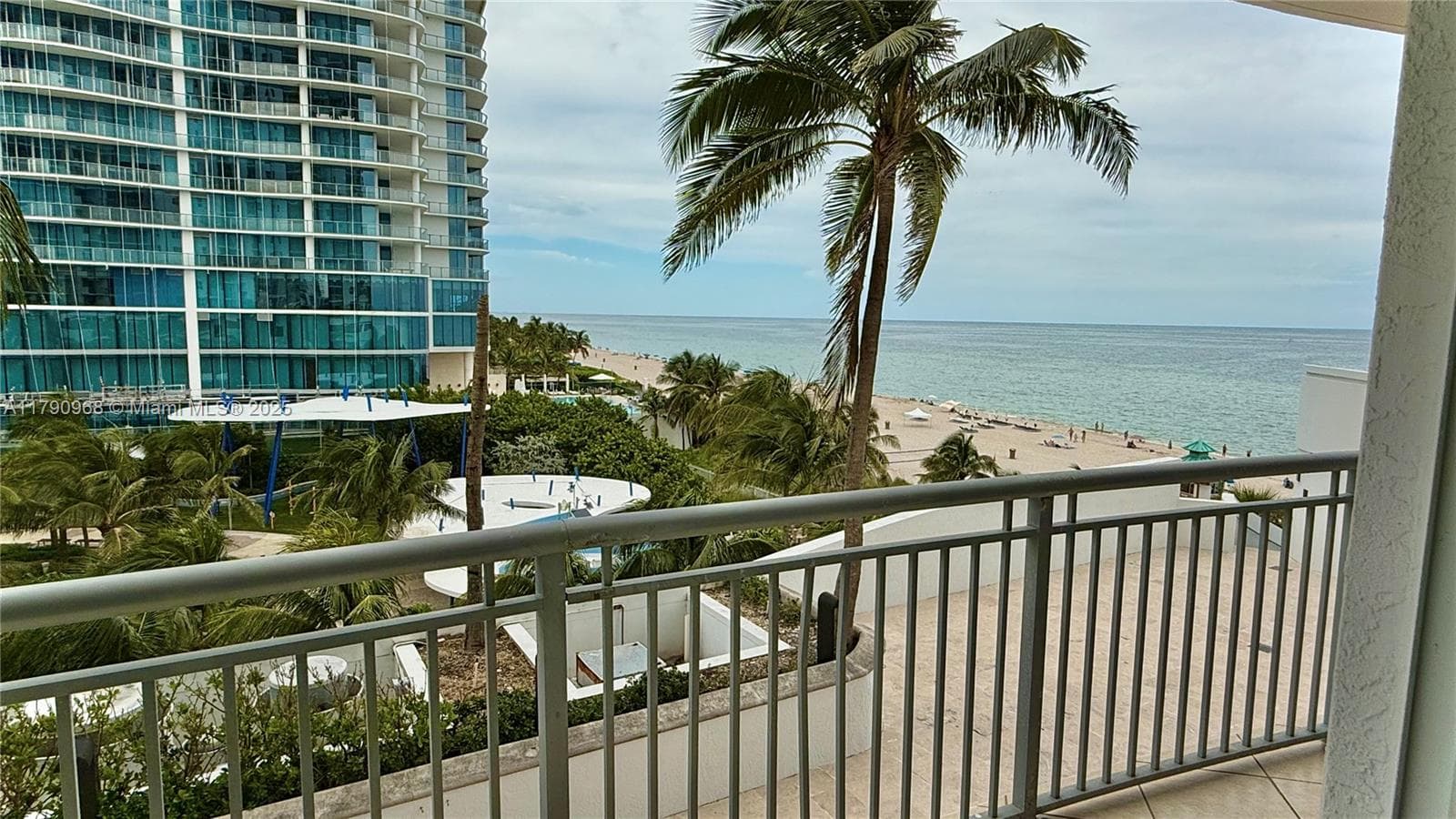 17375 Collins Ave 608 photo 17