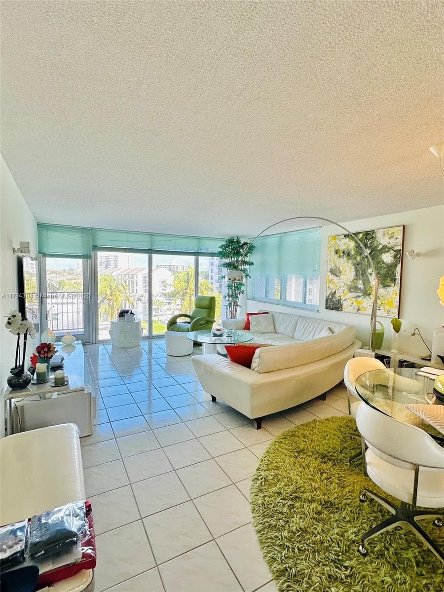 4750 Ocean Blvd 401 photo 12