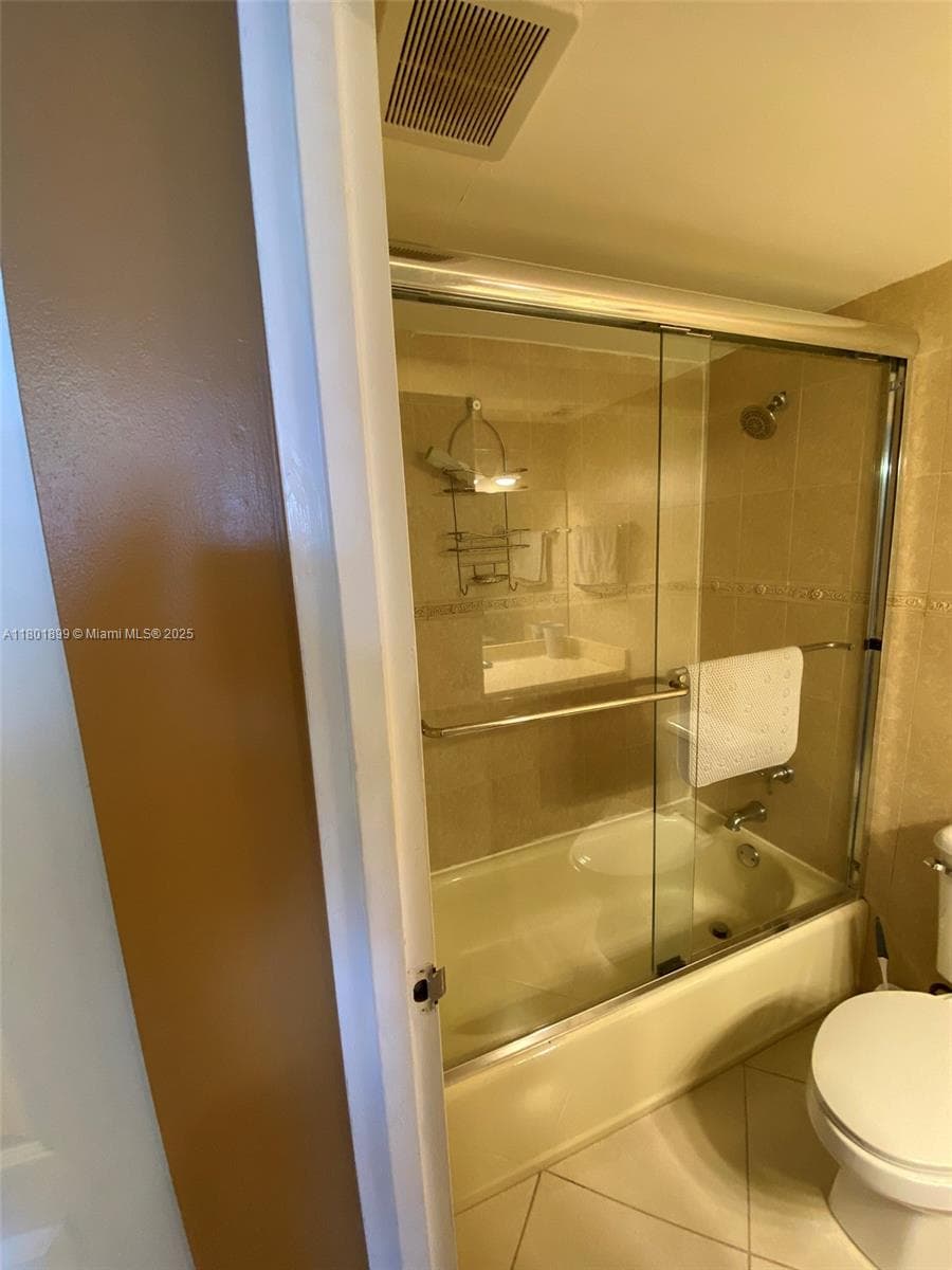 3180 S Ocean Dr 403 photo 10