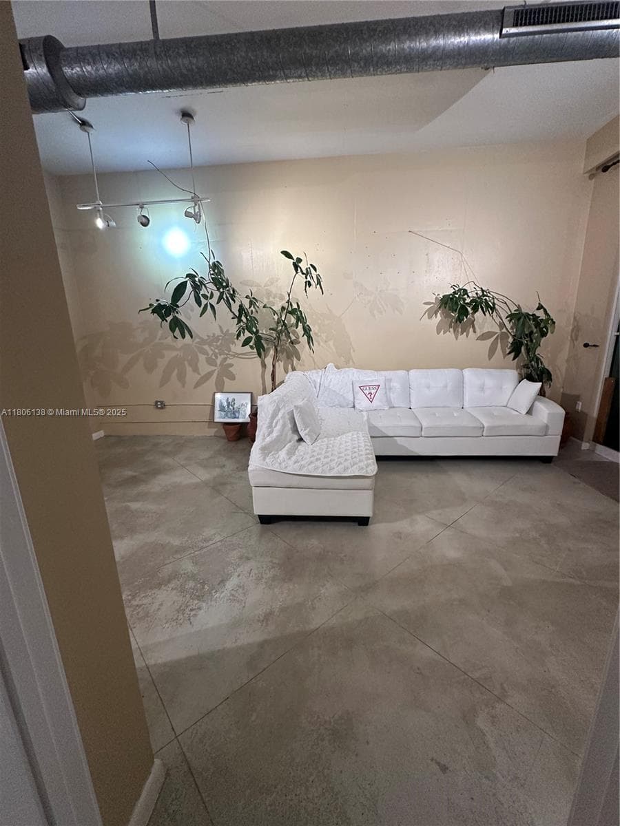 2001 Biscayne Blvd 3503 photo 7