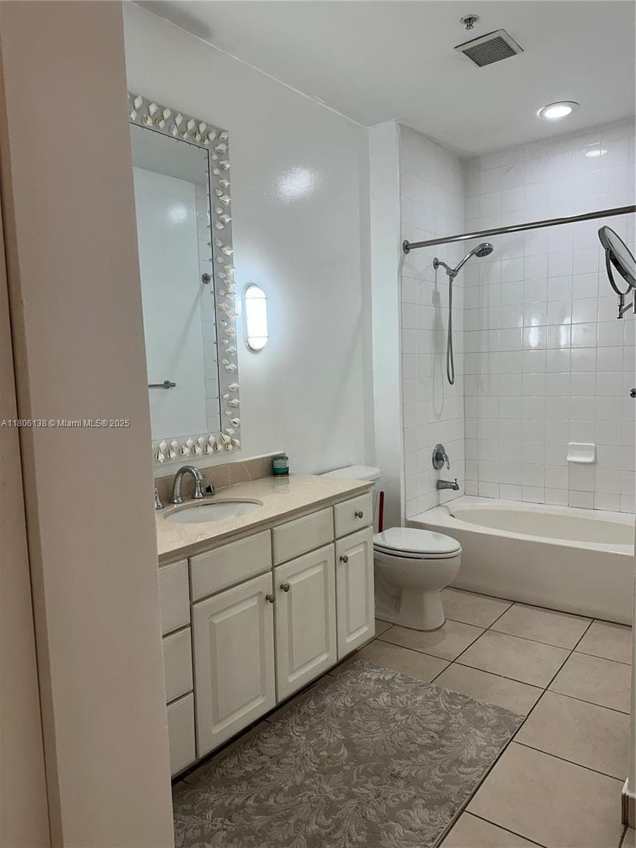 2001 Biscayne Blvd 3503 photo 19