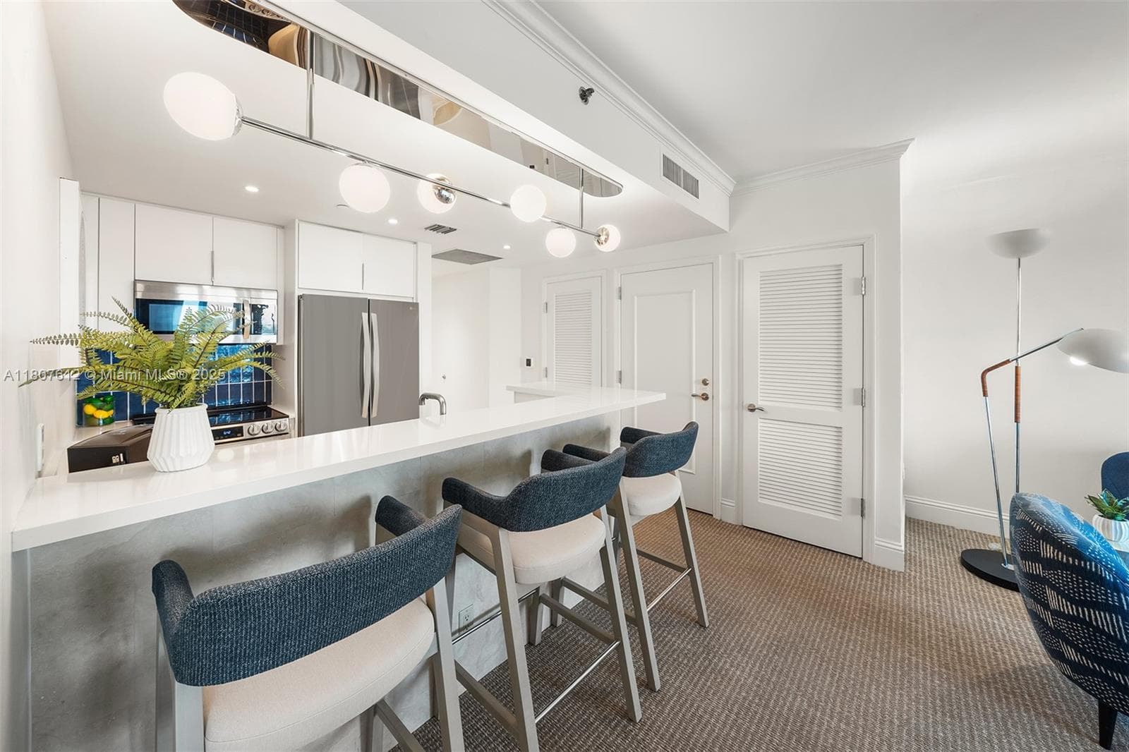 4401 Collins Ave 3505 photo 9