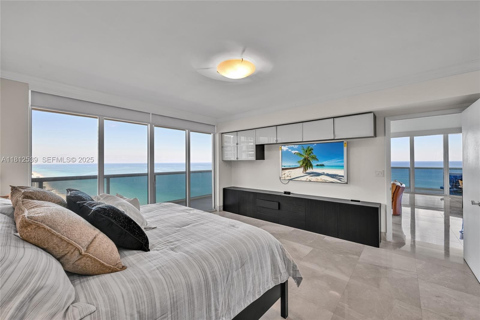 1830 Ocean Dr 3801 photo 17