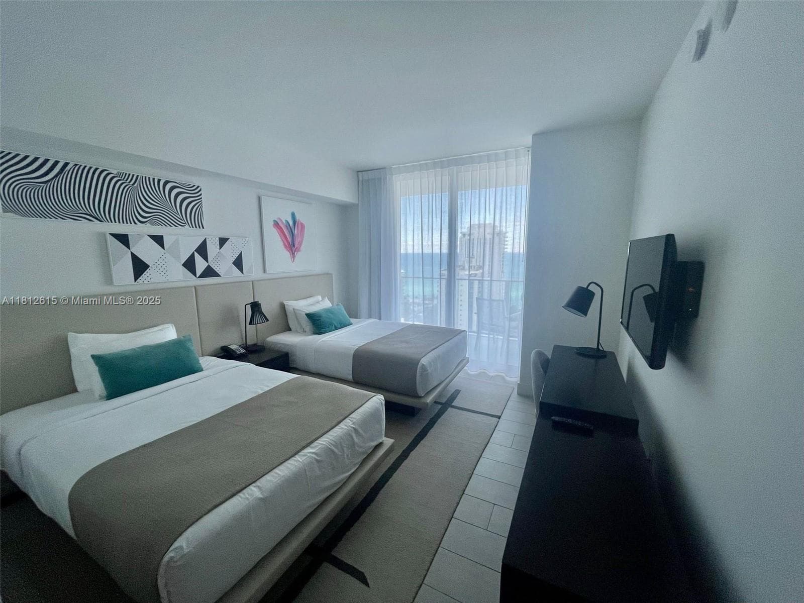 4010 Ocean Dr R1705 photo 12