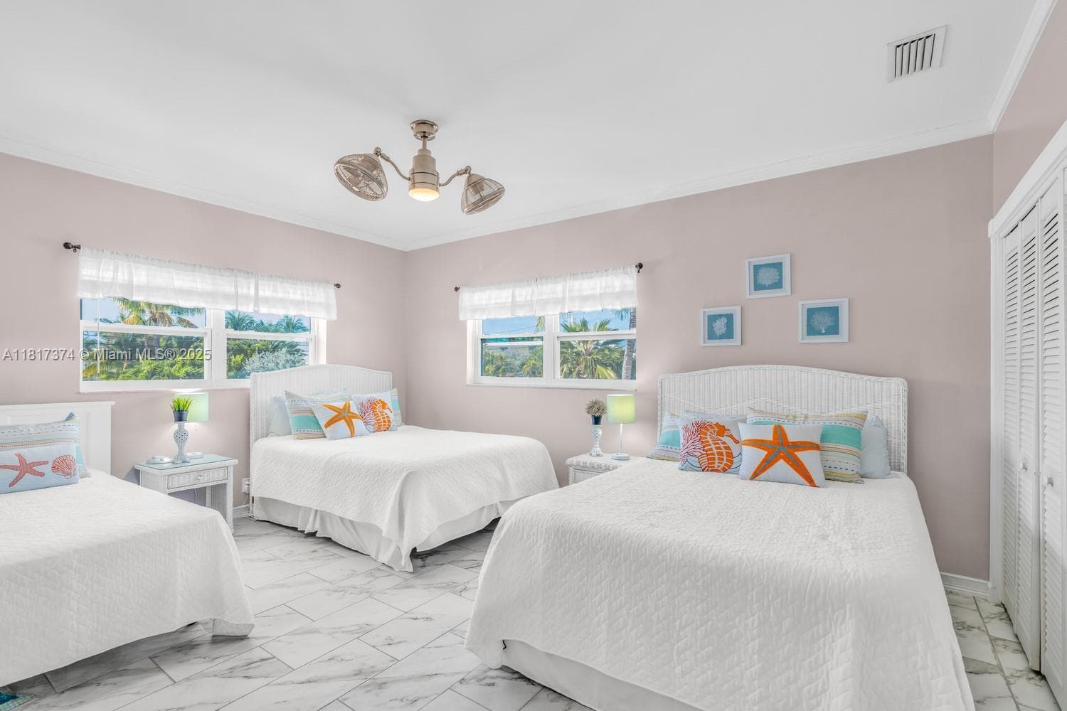 131 Avenue G photo 6