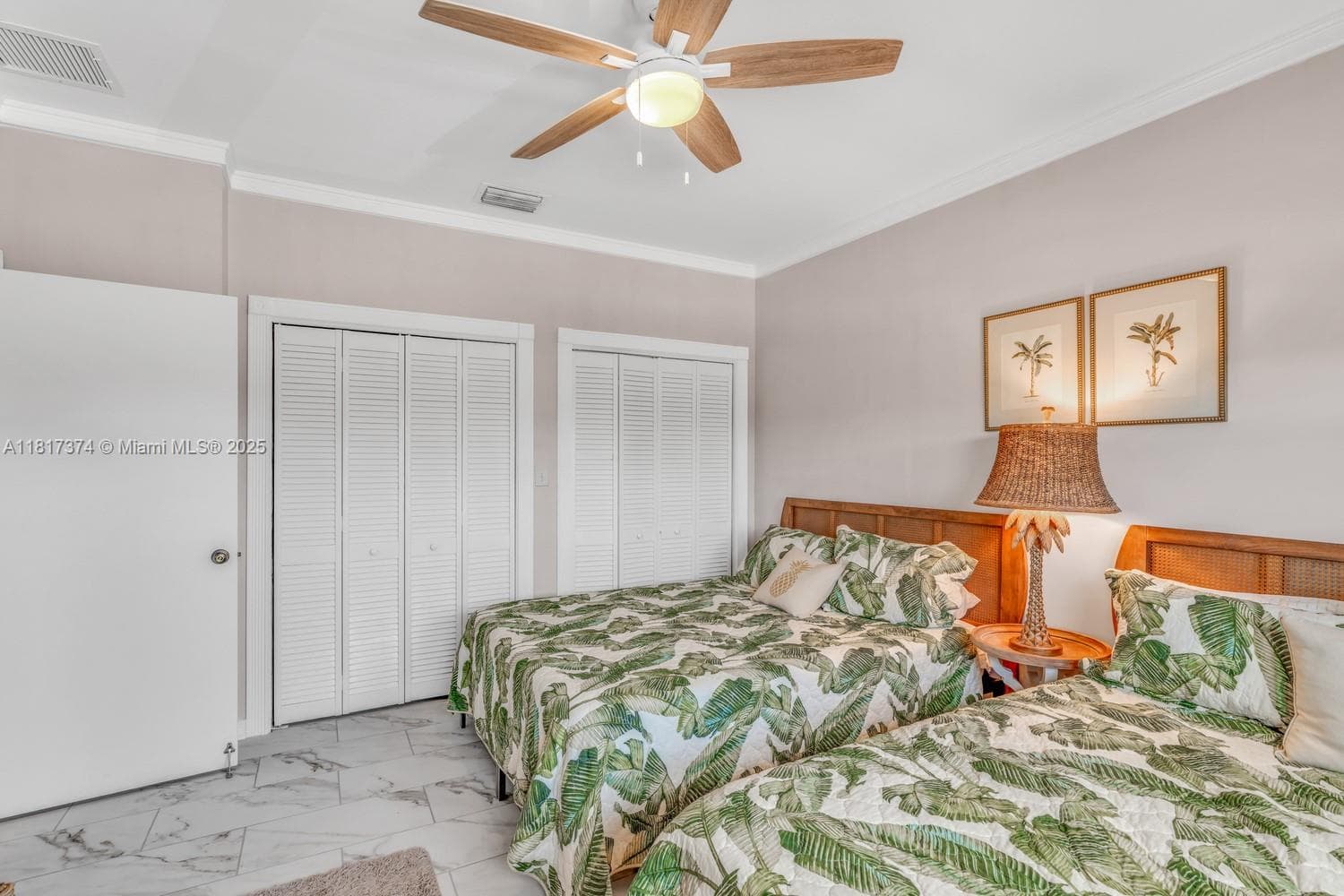 131 Avenue G photo 17