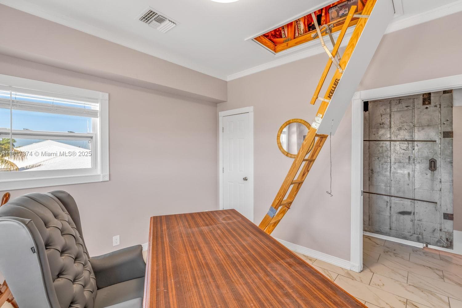 131 Avenue G photo 14