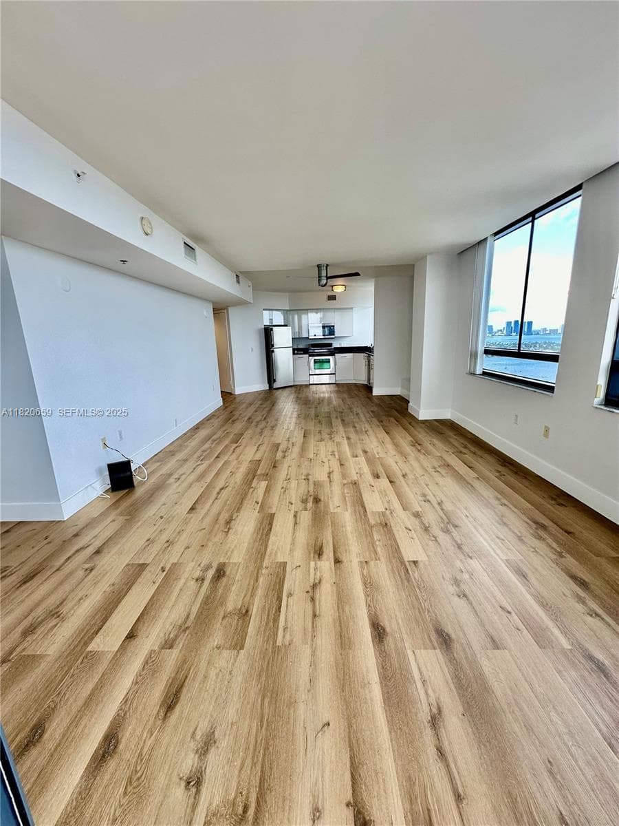 1330 West Ave 3007 photo 6