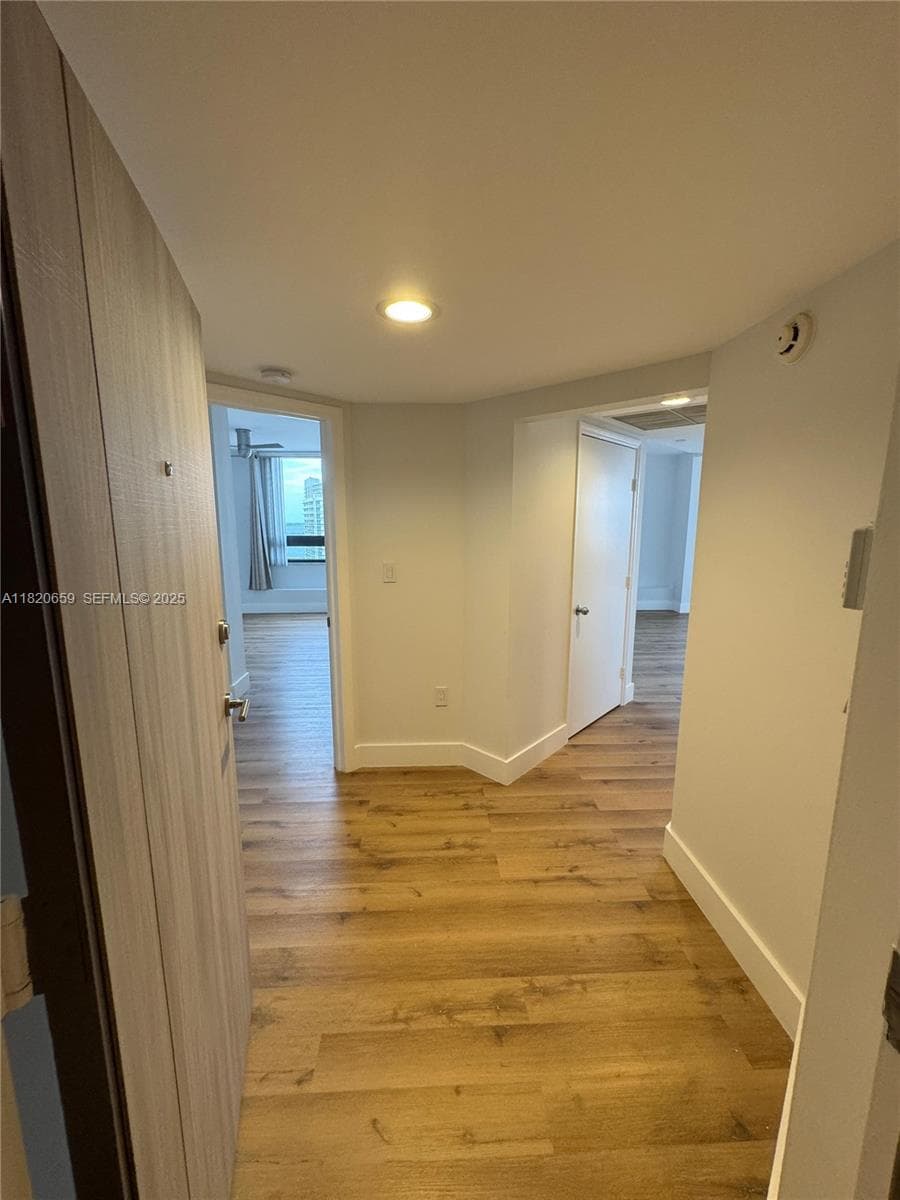 1330 West Ave 3007 photo 24