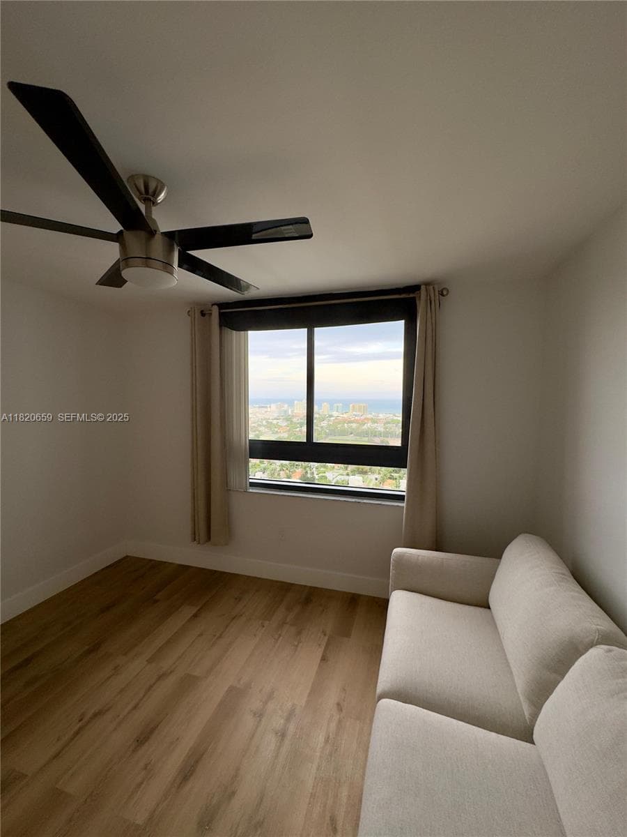 1330 West Ave 3007 photo 14