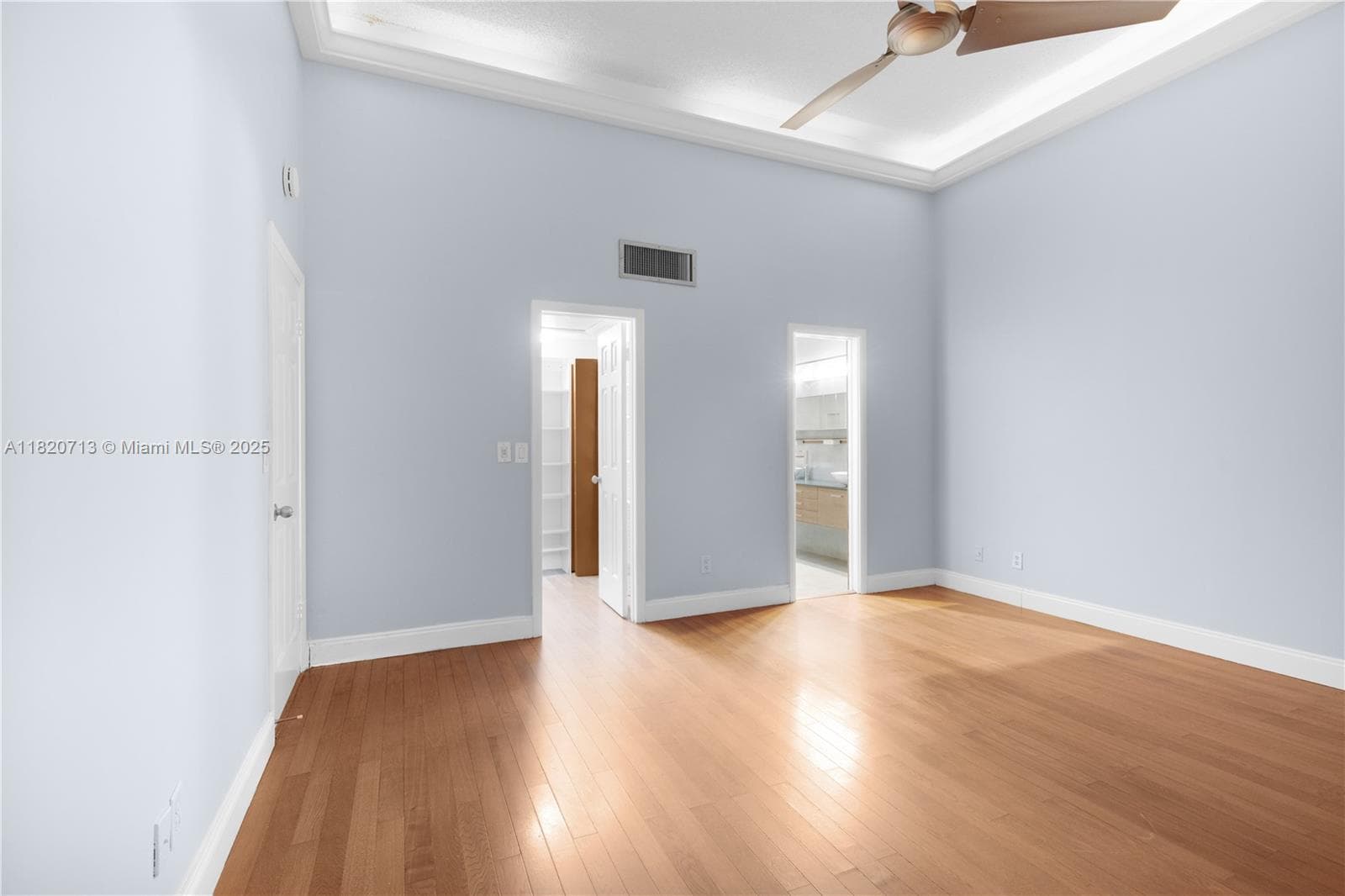 2627 PARKVIEW DR 2627 photo 20