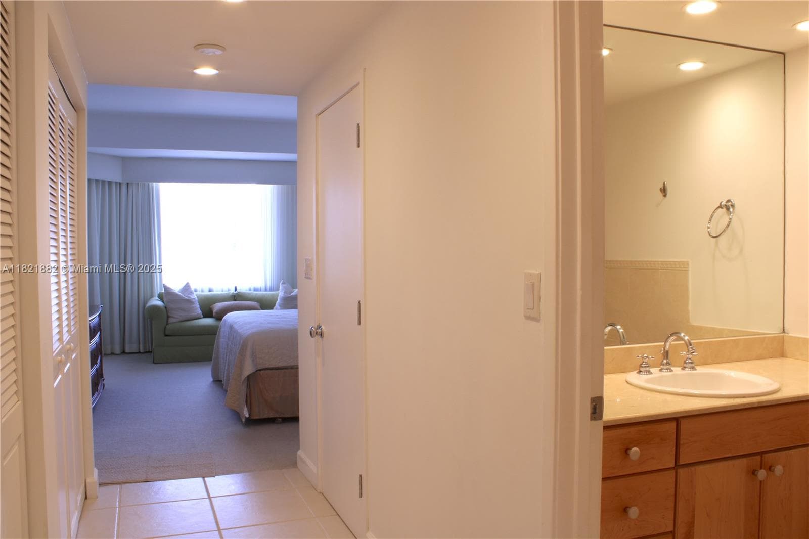201 Crandon Blvd 439 photo 10