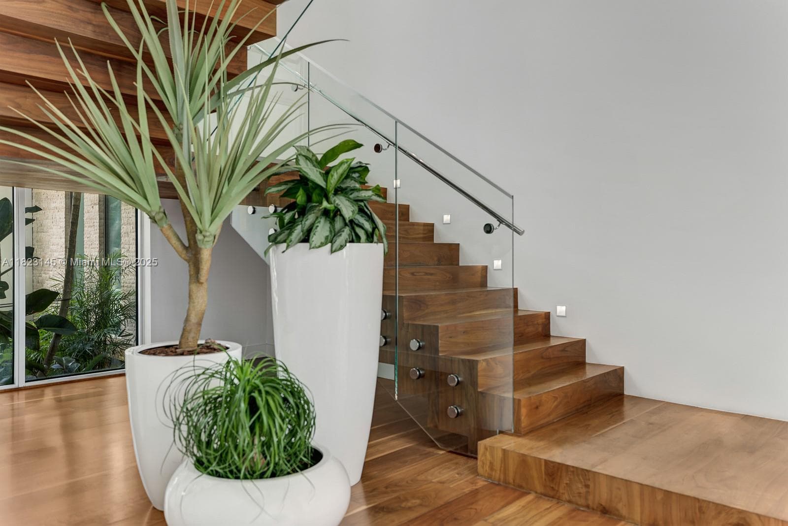 30 Palm Ave photo 23