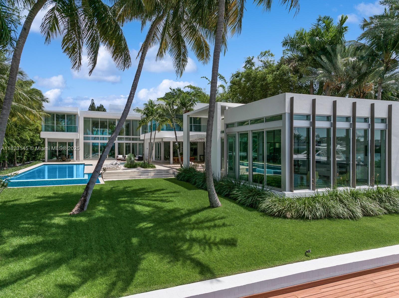 30 Palm Ave photo 16