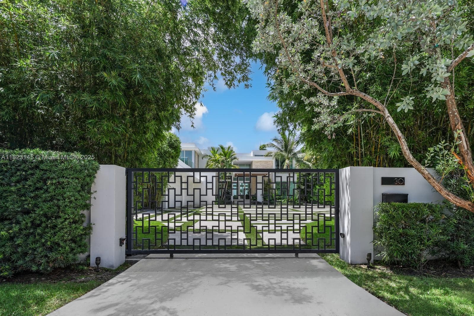 30 Palm Ave photo 19