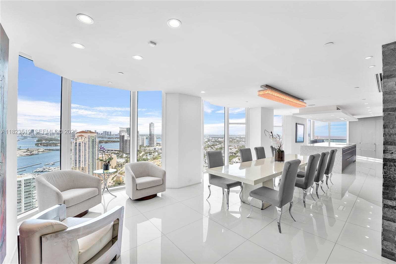 300 Pointe Dr 3405 photo 23