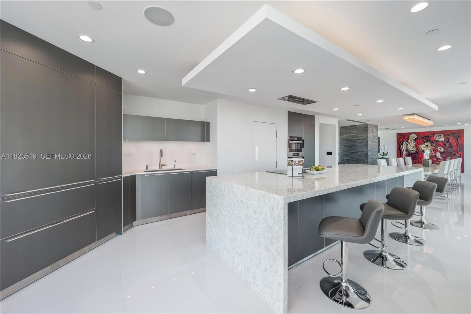 300 Pointe Dr 3405 photo 13