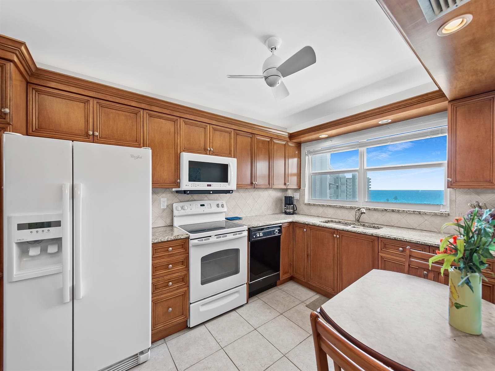 3310 S Ocean Boulevard 928d photo 7