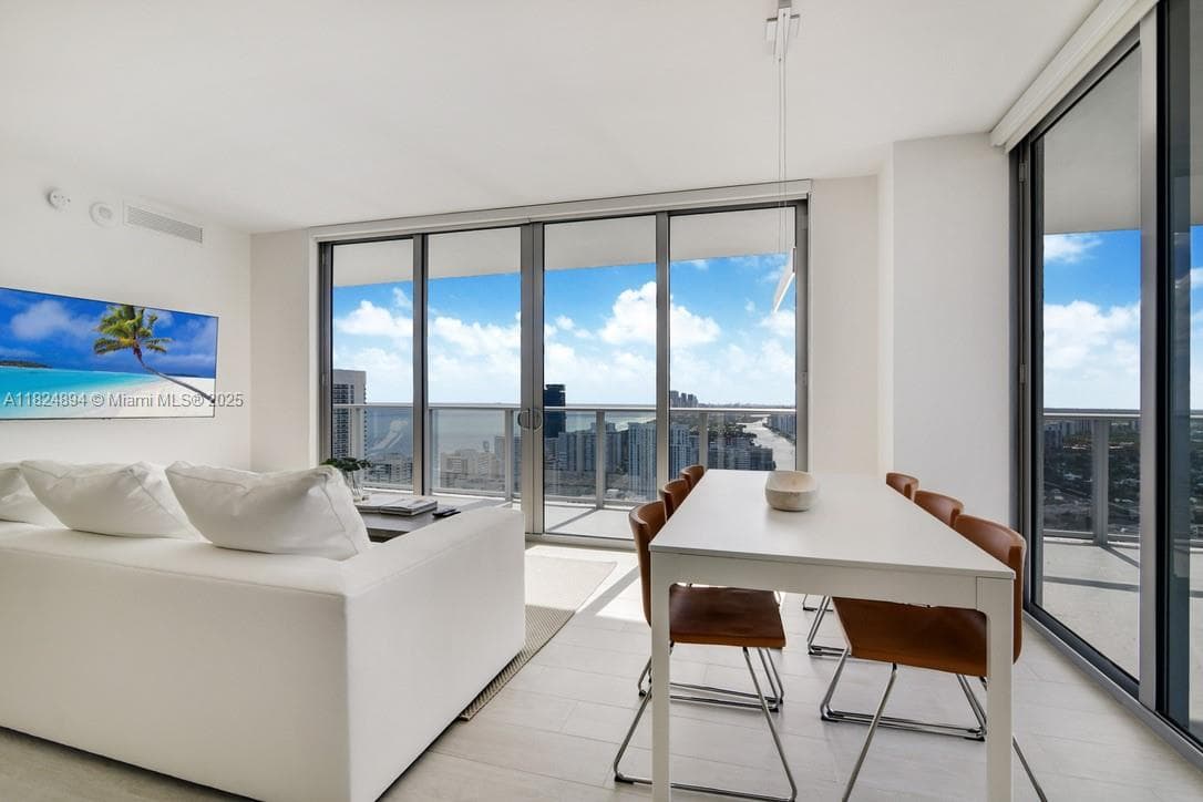 4010 S Ocean Dr T3708 photo 4