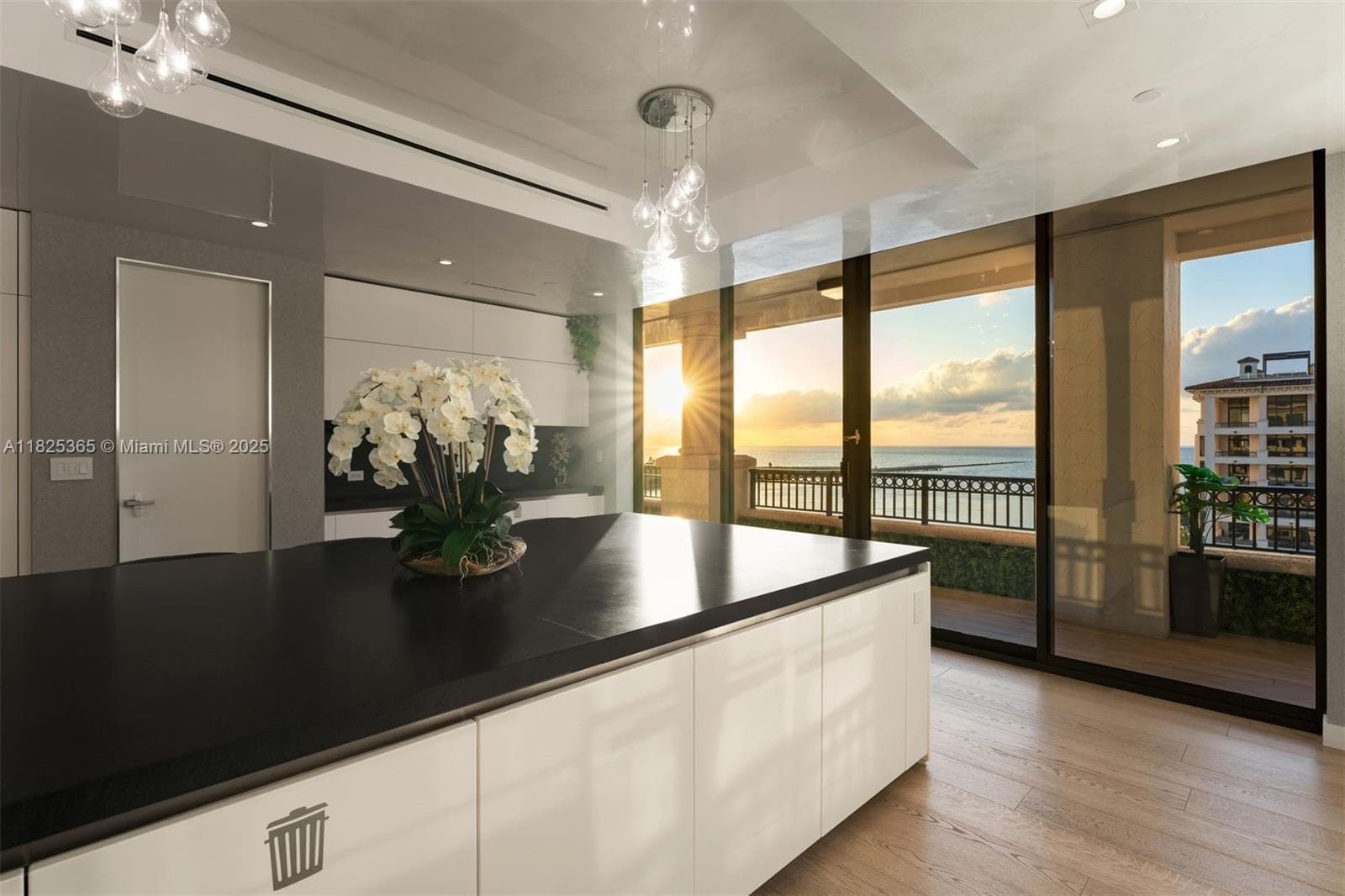 6893 Fisher Island Dr LPH 6893 photo 13