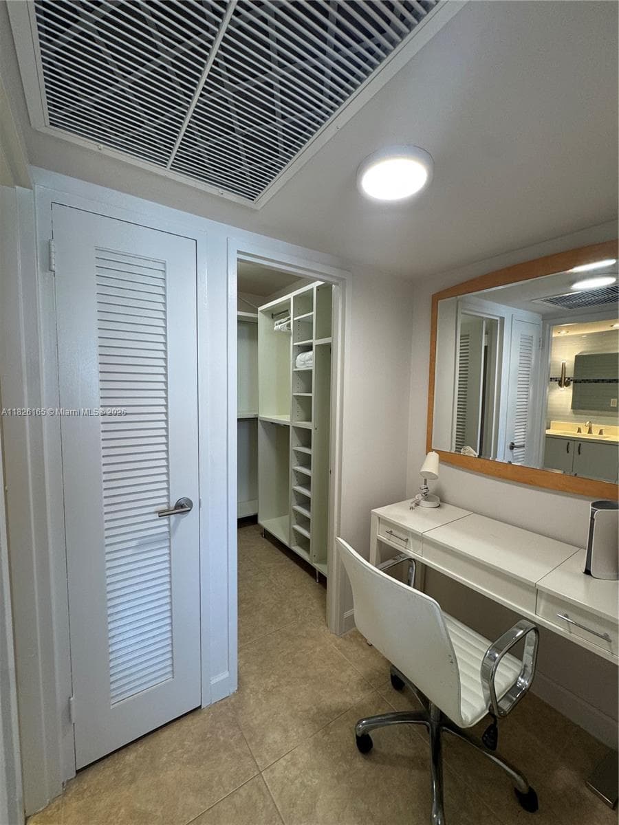 5151 Collins Ave 535 photo 13