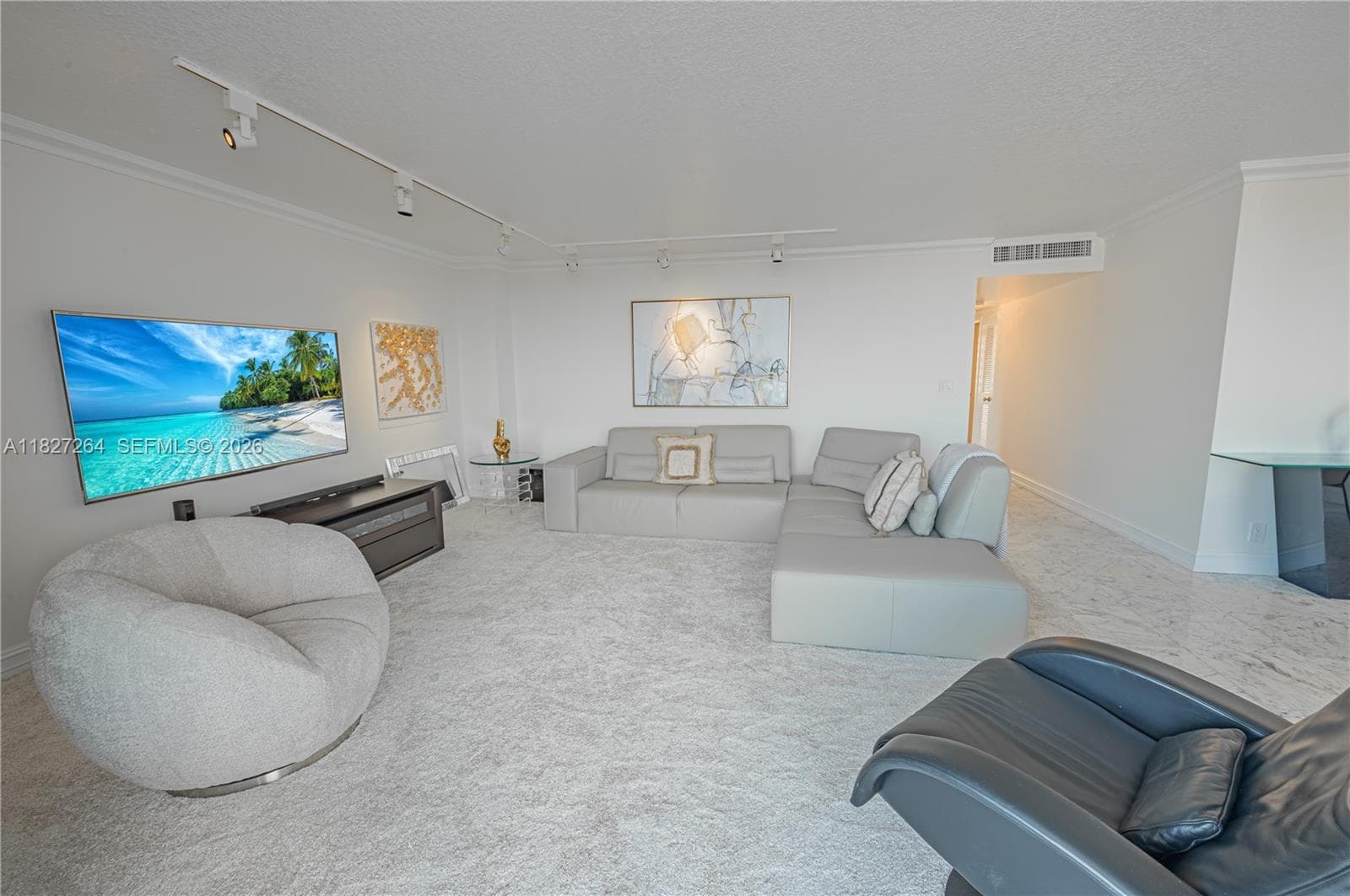 2030 Ocean Dr 2126 photo 22